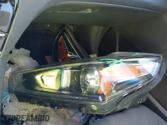 ✅ 2019 Hyundai Ioniq Blue • VIN: KMHC65LC7KU111411 • Lot: 41631240. Wystawiony na IAAI z przebiegiem 95 944 mil. Bezpłatny archiwum sprzedaży aukcyjnych z USA i szczegółowy raport historii pojazdu na DreamBid. Zdjęcie 18.