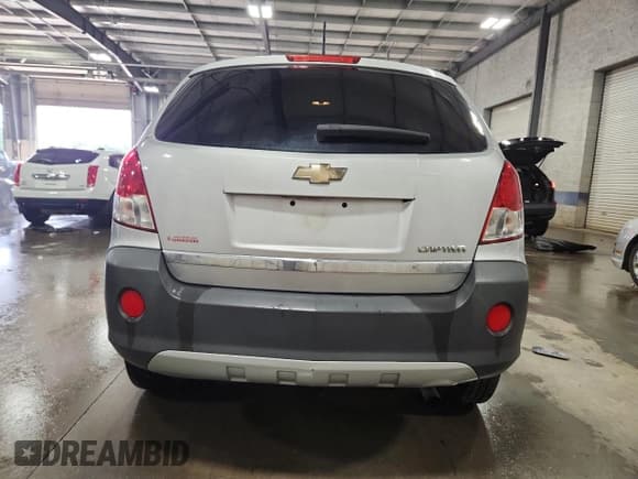 ✅ 2012 Chevrolet Captiva Sport LS • VIN: 3GNAL2EK2CS579515 • Lot: 68123195. Wystawiony na Copart z przebiegiem 105 911 mil. Bezpłatny archiwum sprzedaży aukcyjnych z USA i szczegółowy raport historii pojazdu na DreamBid. Zdjęcie 6.