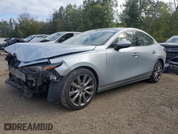 ✅ 2019 Mazda 3 Preferred • VIN: 3MZBPADM9KM103714 • Lot: 81611425. Wystawiony na Copart z przebiegiem 200 942 mil. Bezpłatny archiwum sprzedaży aukcyjnych z USA i szczegółowy raport historii pojazdu na DreamBid. Zdjęcie 1.
