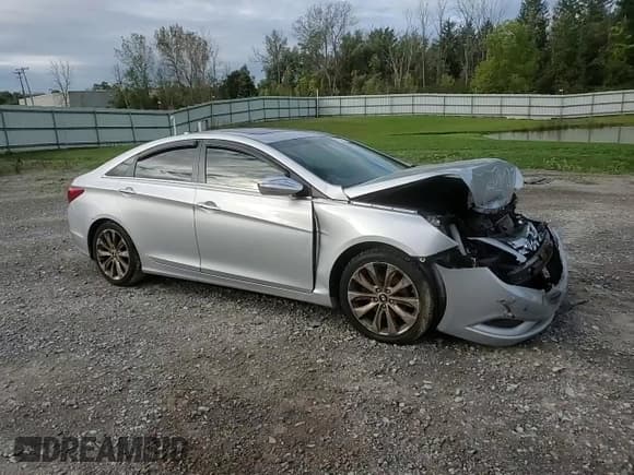 ✅ 2013 Hyundai Sonata SE • VIN: 5NPEC4AC6DH714026 • Lot: 72603954. Wystawiony na Copart z przebiegiem 111 772 mil. Bezpłatny archiwum sprzedaży aukcyjnych z USA i szczegółowy raport historii pojazdu na DreamBid. Zdjęcie 11.