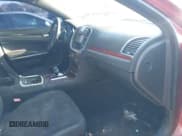 ✅ 2012 Chrysler 300 • VIN: 2C3CCAAG3CH135046 • Lot: 43626281. Wystawiony na IAAI z przebiegiem 128 284 mil. Bezpłatny archiwum sprzedaży aukcyjnych z USA i szczegółowy raport historii pojazdu na DreamBid. Zdjęcie 5.