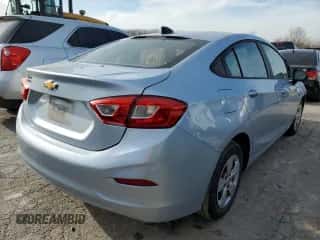 ✅ 2018 Chevrolet Cruze LS • VIN: 1G1BC5SM3J7203480 • Лот: 68163242. Размещён на Copart с пробегом Не указан миль. Получите бесплатный доступ к архиву аукционных продаж из США и посмотрите подробный отчёт об истории автомобиля на DreamBid. Изображение 3.