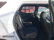 ✅ 2023 Chevrolet Traverse High Country • VIN: 1GNEVNKW5PJ216797 • Lot: 41479227. Wystawiony na IAAI z przebiegiem 45 527 mil. Bezpłatny archiwum sprzedaży aukcyjnych z USA i szczegółowy raport historii pojazdu na DreamBid. Zdjęcie 8.