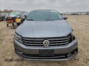 ✅ 2017 Volkswagen Passat SE • VIN: 1VWBT7A32HC002678 • Лот: 93031625. Опубликован ранее на Copart с пробегом 105 731 миль. Бесплатный доступ к архиву аукционных продаж из США и подробный отчёт об истории автомобиля на DreamBid. Изображение 5.