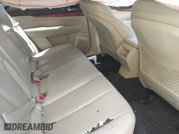 ✅ 2012 Subaru Outback Limited • VIN: 4S4BRDLC9C2241555 • Lot: 42215032. Listed on IAAI with 323,071 mi. Free auction sales archive from the USA and detailed vehicle history report at DreamBid. Image 8.