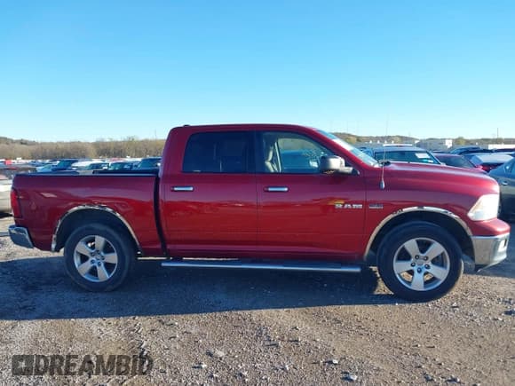 ✅ 2009 Dodge 1500 SLT • VIN: 1D3HV13T99S718137 • Lot: 40863172. Wystawiony na IAAI z przebiegiem 159 564 mil. Bezpłatny archiwum sprzedaży aukcyjnych z USA i szczegółowy raport historii pojazdu na DreamBid. Zdjęcie 14.