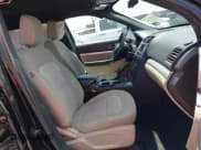 ✅ 2018 Ford Explorer • VIN: 1FM5K7B85JGB55613 • Lot: 42537143. Wystawiony na IAAI z przebiegiem 251 972 mil. Bezpłatny archiwum sprzedaży aukcyjnych z USA i szczegółowy raport historii pojazdu na DreamBid. Zdjęcie 5.