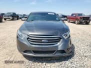 ✅ 2019 Ford Taurus Limited • VIN: 1FAHP2F81KG110742 • Lot: 68907975. Wystawiony na Copart z przebiegiem 98 546 mil. Bezpłatny archiwum sprzedaży aukcyjnych z USA i szczegółowy raport historii pojazdu na DreamBid. Zdjęcie 5.