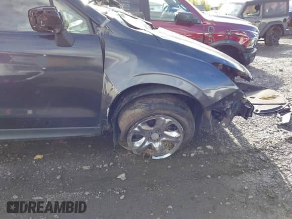 2014 Subaru Forester 2.5i with VIN JF2SJAACXEH413526, listed as a IAAI auction lot 43518240 with 173,866 mi miles and . Bid and sale history available at DreamBid. Image 14.