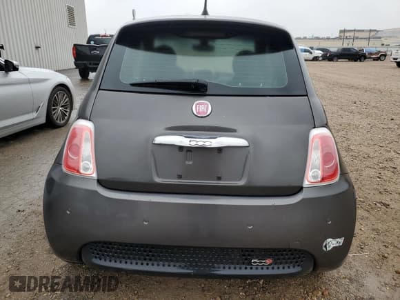 ✅ 2016 FIAT 500e • VIN: 3C3CFFGEXGT184011 • Lot: 44955155. Listed on Copart with 48,196 mi. Free auction sales archive from the USA and detailed vehicle history report at DreamBid. Image 6.