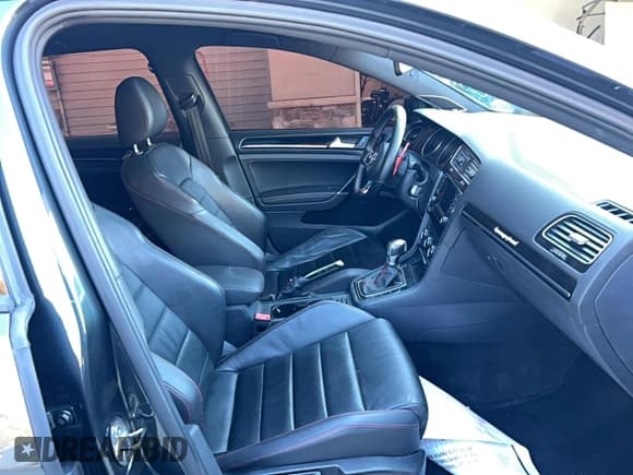 ✅ 2015 Volkswagen Golf GTI S • VIN: 3VW447AU7FM056729 • Lot: 91424415. Listed on Copart with 125,602 mi. Free auction sales archive from the USA and detailed vehicle history report at DreamBid. Image 5.