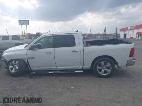 2016 Ram 1500 Big Horn with VIN 1C6RR6LG6GS208415, listed as a IAAI auction lot 41800900 with 214,732 mi miles and . Bid and sale history available at DreamBid. Image 15.