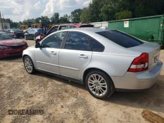 ✅ 2007 Volvo S40 2.4L • VIN: YV1MS382972251594 • Lot: 72274094. Listed on Copart with 121,082 mi. Free auction sales archive from the USA and detailed vehicle history report at DreamBid. Image 2.