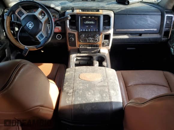 ✅ 2018 Ram 2500 Limited • VIN: 3C6UR5GLXJG105671 • Lot: 55074015. Listed on Copart with 78,275 mi. Free auction sales archive from the USA and detailed vehicle history report at DreamBid. Image 8.