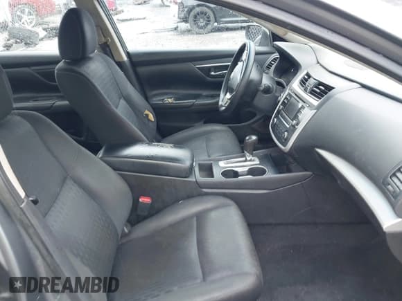 ✅ 2018 Nissan Altima SL • VIN: 1N4AL3AP6JC117340 • Lot: 42898494. Wystawiony na IAAI z przebiegiem 225 327 mil. Bezpłatny archiwum sprzedaży aukcyjnych z USA i szczegółowy raport historii pojazdu na DreamBid. Zdjęcie 5.