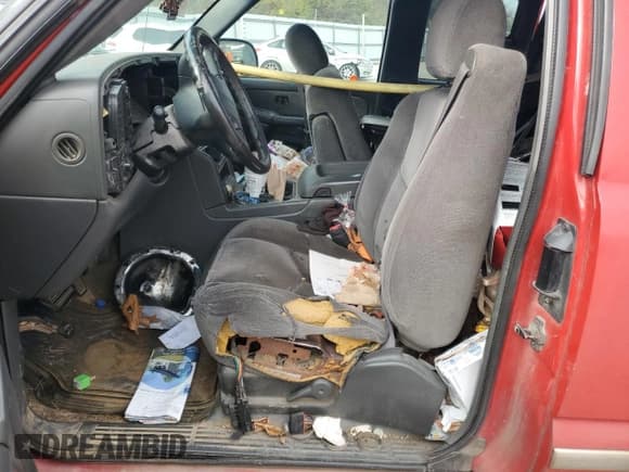 ✅ 2003 Chevrolet Silverado 1500 LS • VIN: 2GCEK19T631232825 • Лот: 80435334. Опубликован ранее на Copart с пробегом Не указан. Бесплатный доступ к архиву аукционных продаж из США и подробный отчёт об истории автомобиля на DreamBid. Изображение 7.