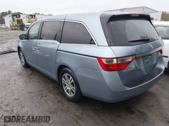 ✅ 2013 Honda Odyssey EX • VIN: 5FNRL5H44DB015577 • Lot: 43530316. Listed on IAAI with 159,614 mi. Free auction sales archive from the USA and detailed vehicle history report at DreamBid. Image 3.