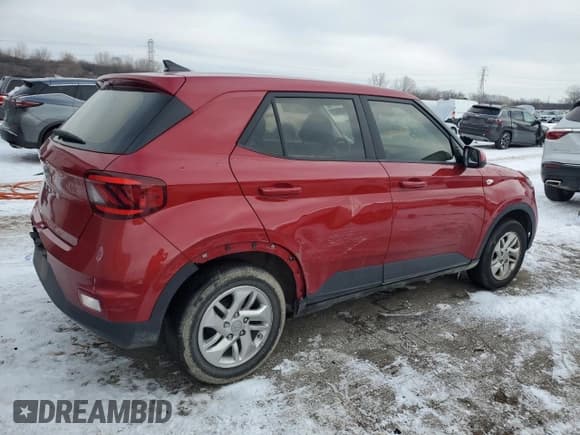 ✅ 2022 Hyundai Venue SE • VIN: KMHRB8A30NU149318 • Lot: 86639124. Wystawiony na Copart z przebiegiem 58 620 mil. Bezpłatny archiwum sprzedaży aukcyjnych z USA i szczegółowy raport historii pojazdu na DreamBid. Zdjęcie 3.