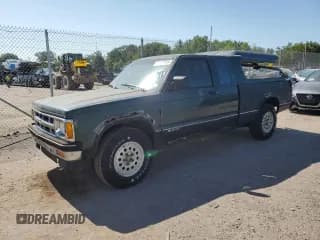 ✅ 1993 Chevrolet S-10 • VIN: 1GCCT19Z5P0104988 • Lot: 67849165. Wystawiony na Copart z przebiegiem 160 744 mil. Bezpłatny archiwum sprzedaży aukcyjnych z USA i szczegółowy raport historii pojazdu na DreamBid. Zdjęcie 1.