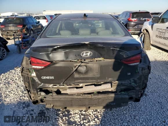 2015 Hyundai Genesis 3.8L z VIN KMHGN4JE4FU034327, wystawiony jako Copart lot #72601004 z przebiegiem 114 532 mil mil oraz Szkoda całkowita • Salvage title. Historia ofert i sprzedaży dostępna na DreamBid. Obrazek 6.