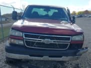 ✅ 2006 Chevrolet Silverado 2500HD LT1 • VIN: 1GCHK23266F105220 • Лот: 43569919. Опубликован ранее на IAAI с пробегом Не указан. Бесплатный доступ к архиву аукционных продаж из США и подробный отчёт об истории автомобиля на DreamBid. Изображение 12.
