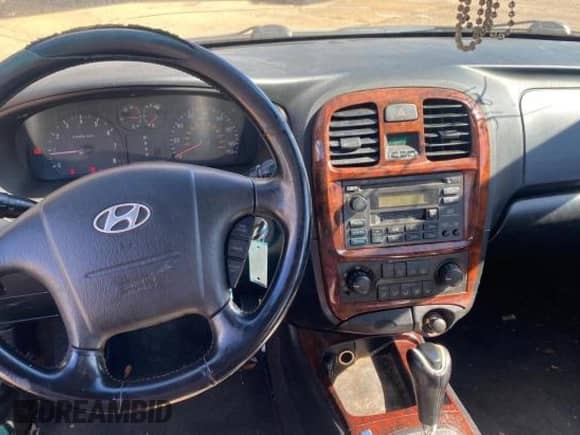 2004 Hyundai Sonata GLS with VIN KMHWF35H74A973171, listed as a Copart auction lot 77613394 with 151,973 mi miles and Clean title. Bid and sale history available at DreamBid. Image 9.