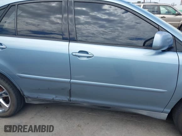 ✅ 2007 Lexus RX 350 • VIN: 2T2GK31U57C004780 • Lot: 43067210. Wystawiony na IAAI z przebiegiem 194 171 mil. Bezpłatny archiwum sprzedaży aukcyjnych z USA i szczegółowy raport historii pojazdu na DreamBid. Zdjęcie 6.