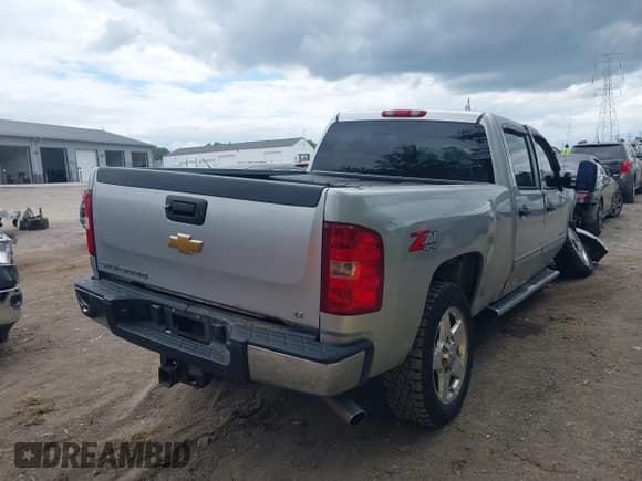 ✅ 2012 Chevrolet Silverado 2500HD LT • VIN: 1GC1KXCG2CF236263 • Лот: 43054019. Опубликован ранее на IAAI с пробегом 182 828 миль. Бесплатный доступ к архиву аукционных продаж из США и подробный отчёт об истории автомобиля на DreamBid. Изображение 4.