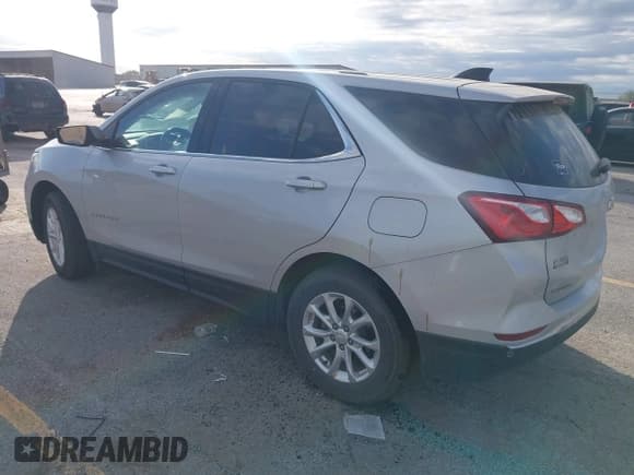 ✅ 2019 Chevrolet Equinox LT • VIN: 2GNAXUEV9K6174324 • Lot: 43408587. Wystawiony na IAAI z przebiegiem 80 882 mil. Bezpłatny archiwum sprzedaży aukcyjnych z USA i szczegółowy raport historii pojazdu na DreamBid. Zdjęcie 3.