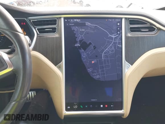 ✅ 2013 Tesla Model S Performance • VIN: 5YJSA1CP3DFP05886 • Lot: 43369959. Wystawiony na IAAI z przebiegiem 154 931 mil. Bezpłatny archiwum sprzedaży aukcyjnych z USA i szczegółowy raport historii pojazdu na DreamBid. Zdjęcie 19.