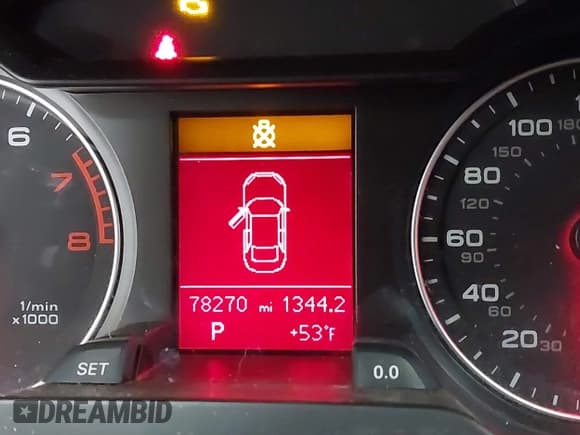 ✅ 2011 Audi A4 Premium • VIN: WAUAFAFL8BN029386 • Lot: 43861550. Listed on IAAI with 78,270 mi. Free auction sales archive from the USA and detailed vehicle history report at DreamBid. Image 16.