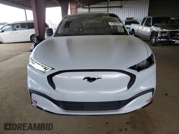 ✅ 2023 Ford Mustang Mach-E California Route 1 • VIN: 3FMTK2SU9PMA30944 • Lot: 47666925. Wystawiony na Copart z przebiegiem 46 371 mil. Bezpłatny archiwum sprzedaży aukcyjnych z USA i szczegółowy raport historii pojazdu na DreamBid. Zdjęcie 5.