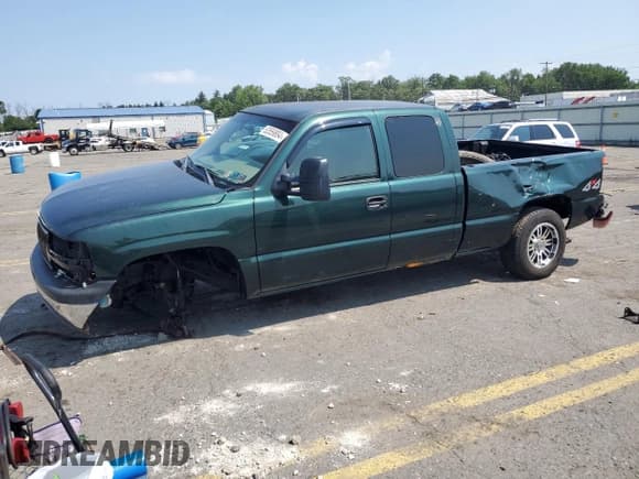 ✅ 2001 Chevrolet Silverado 1500 LS • VIN: 2GCEK19T211330733 • Лот: 63559884. Опубликован ранее на Copart с пробегом 116 902 миль. Бесплатный доступ к архиву аукционных продаж из США и подробный отчёт об истории автомобиля на DreamBid. Изображение 1.