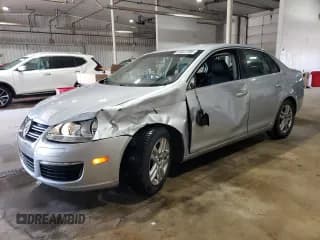 ✅ 2009 Volkswagen Jetta • VIN: 3VWAL71KX9M072304 • Lot: 57027785. Listed on Copart with 191,554 mi. Free auction sales archive from the USA and detailed vehicle history report at DreamBid. Image 1.