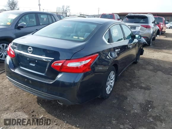 ✅ 2016 Nissan Altima S • VIN: 1N4AL3AP4GN344023 • Lot: 41238510. Listed on IAAI with 129,002 mi. Free auction sales archive from the USA and detailed vehicle history report at DreamBid. Image 4.