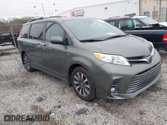 ✅ 2020 Toyota Sienna XLE • VIN: 5TDDZ3DCXLS234533 • Лот: 43755186. Опубликован ранее на IAAI с пробегом 44 910 миль. Бесплатный доступ к архиву аукционных продаж из США и подробный отчёт об истории автомобиля на DreamBid. Изображение 1.