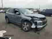 2023 Mitsubishi Outlander ES z VIN JA4ARUAU9PU014074, wystawiony jako Copart lot #80305885 z przebiegiem 34 772 mil mil oraz Szkoda całkowita • Salvage title. Historia ofert i sprzedaży dostępna na DreamBid. Obrazek 4.