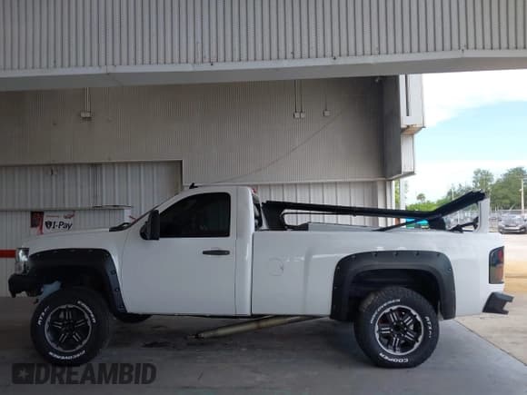 ✅ 2007 Chevrolet Silverado 1500 Work Truck • VIN: 1GCEC14C37E519953 • Lot: 43124498. Wystawiony na IAAI z przebiegiem 297 930 mil. Bezpłatny archiwum sprzedaży aukcyjnych z USA i szczegółowy raport historii pojazdu na DreamBid. Zdjęcie 15.