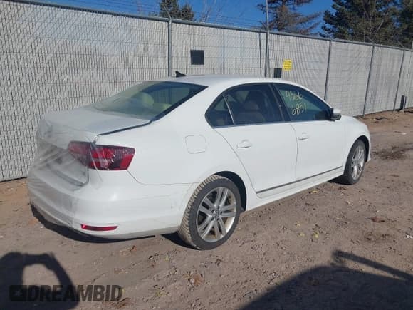 ✅ 2017 Volkswagen Jetta SEL • VIN: 3VWL17AJ7HM349284 • Lot: 43666851. Listed on IAAI with 134,152 mi. Free auction sales archive from the USA and detailed vehicle history report at DreamBid. Image 4.