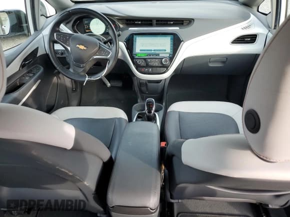 ✅ 2021 Chevrolet Bolt EV Premier • VIN: 1G1FZ6S08M4112892 • Lot: 84771464. Wystawiony na Copart z przebiegiem 18 055 mil. Bezpłatny archiwum sprzedaży aukcyjnych z USA i szczegółowy raport historii pojazdu na DreamBid. Zdjęcie 8.
