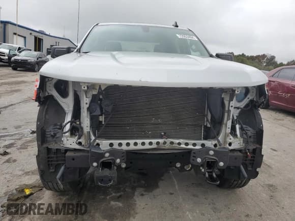 ✅ 2019 Chevrolet Silverado 1500 Custom • VIN: 1GCPWBEH1KZ362621 • Lot: 72953494. Wystawiony na Copart z przebiegiem 42 324 mil. Bezpłatny archiwum sprzedaży aukcyjnych z USA i szczegółowy raport historii pojazdu na DreamBid. Zdjęcie 5.