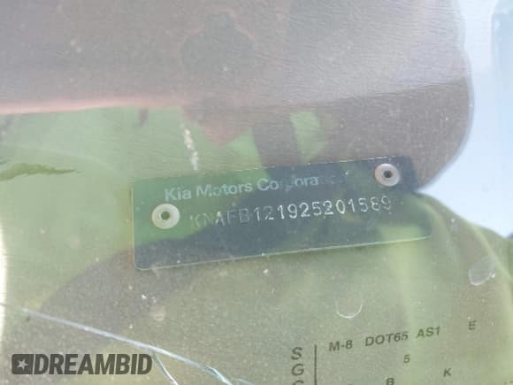 ✅ 2002 Kia Spectra • VIN: KNAFB121925201589 • Lot: 41348561. Wystawiony na IAAI z przebiegiem 173 300 mil. Bezpłatny archiwum sprzedaży aukcyjnych z USA i szczegółowy raport historii pojazdu na DreamBid. Zdjęcie 9.