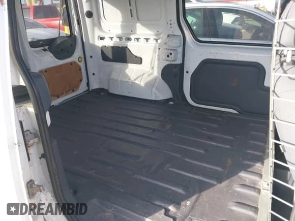 ✅ 2012 Ford Transit Connect XLT • VIN: NM0LS6BN5CT083637 • Lot: 41548714. Wystawiony na IAAI z przebiegiem 179 775 mil. Bezpłatny archiwum sprzedaży aukcyjnych z USA i szczegółowy raport historii pojazdu na DreamBid. Zdjęcie 8.