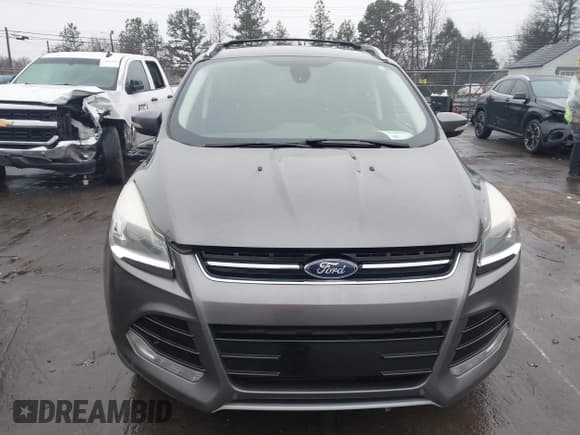 ✅ 2013 Ford Escape Titanium • VIN: 1FMCU0J91DUD49225 • Lot: 43880358. Listed on IAAI with 143,377 mi. Free auction sales archive from the USA and detailed vehicle history report at DreamBid. Image 6.