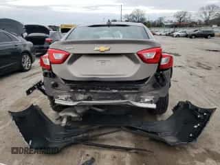 ✅ 2018 Chevrolet Cruze LT • VIN: 1G1BE5SM4J7184979 • Lot: 71338882. Wystawiony na Copart z przebiegiem 63 018 mil mil. Skorzystaj z bezpłatnego archiwum sprzedaży aukcyjnych z USA i zobacz szczegółowy raport historii pojazdu na DreamBid. Zdjęcie 6.