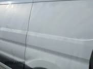 ✅ 2015 Ford Transit Cargo • VIN: 1FTNE1YMXFKB19773 • Lot: 41700374. Wystawiony na IAAI z przebiegiem 501 881 mil. Bezpłatny archiwum sprzedaży aukcyjnych z USA i szczegółowy raport historii pojazdu na DreamBid. Zdjęcie 14.