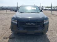 ✅ 2023 GMC Acadia SLE • VIN: 1GKKNKL41PZ241340 • Lot: 43187887. Wystawiony na IAAI z przebiegiem 48 812 mil. Bezpłatny archiwum sprzedaży aukcyjnych z USA i szczegółowy raport historii pojazdu na DreamBid. Zdjęcie 12.