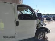 ✅ 2016 Chevrolet Express Cargo • VIN: 1GCZGHFG8G1288053 • Lot: 43574100. Listed on IAAI with 265,261 mi. Free auction sales archive from the USA and detailed vehicle history report at DreamBid. Image 6.