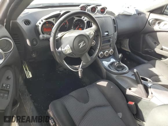 ✅ 2019 Nissan 370Z Nismo • VIN: JN1AZ4EH4KM421718 • Lot: 49014265. Wystawiony na Copart z przebiegiem 28 921 mil. Bezpłatny archiwum sprzedaży aukcyjnych z USA i szczegółowy raport historii pojazdu na DreamBid. Zdjęcie 8.