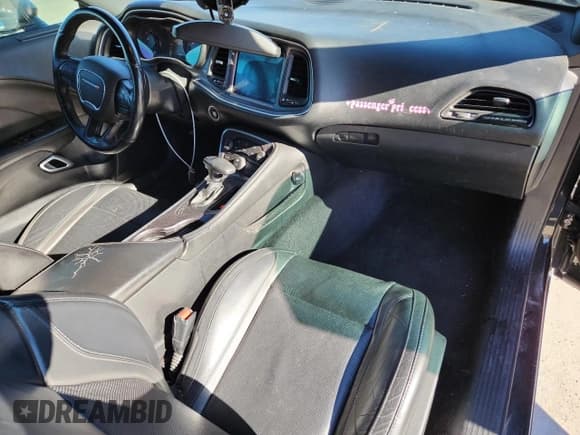 ✅ 2018 Dodge Challenger SXT • VIN: 2C3CDZAG8JH161716 • Lot: 85166565. Listed on Copart with 85,725 mi. Free auction sales archive from the USA and detailed vehicle history report at DreamBid. Image 8.